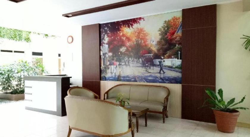 Hotel Sulawesi Джембер Экстерьер фото